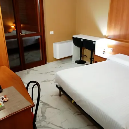 Il Leone D'oro 3* Telgate